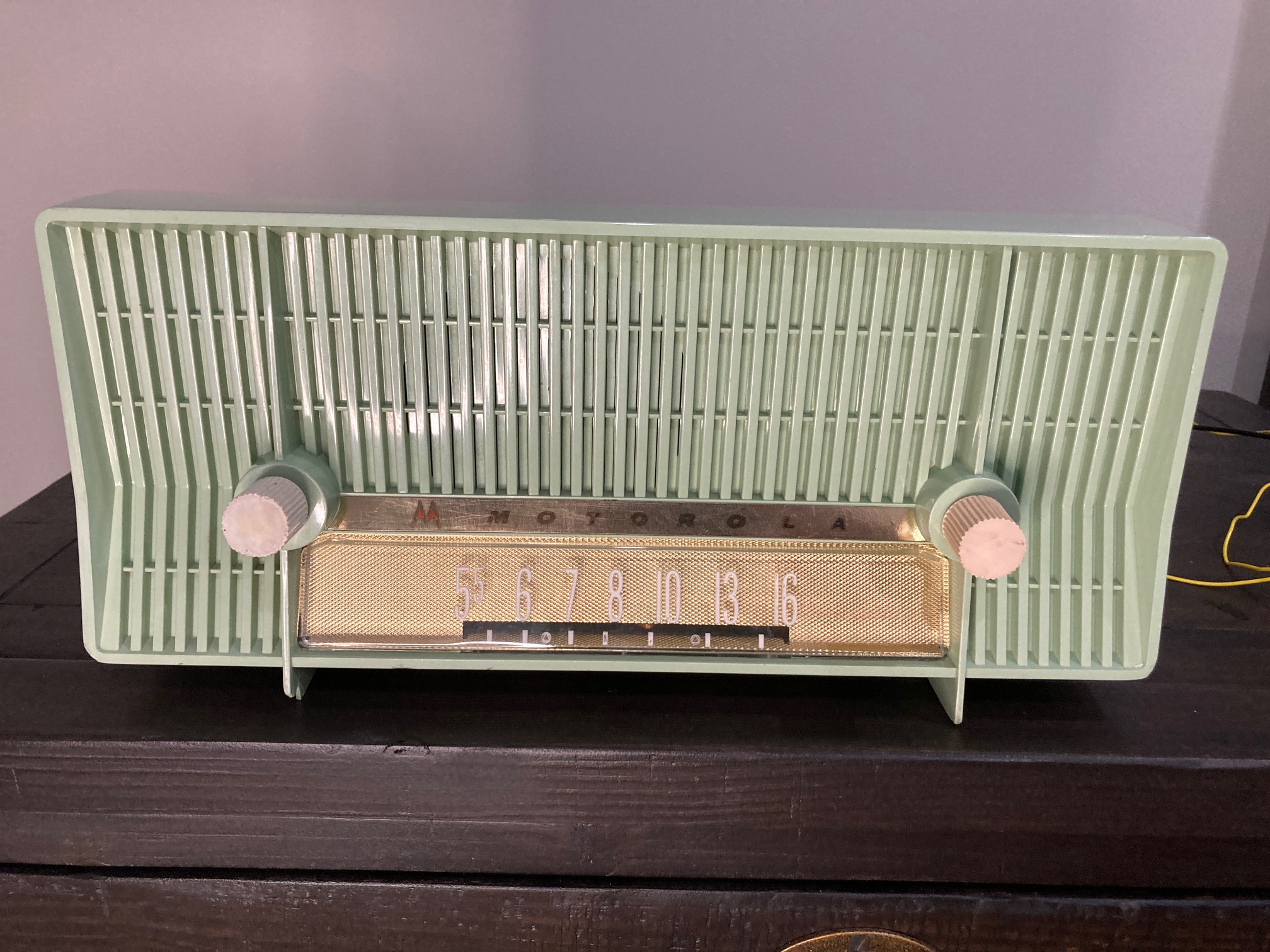 1957 Motorola 5C24GW Mint Green